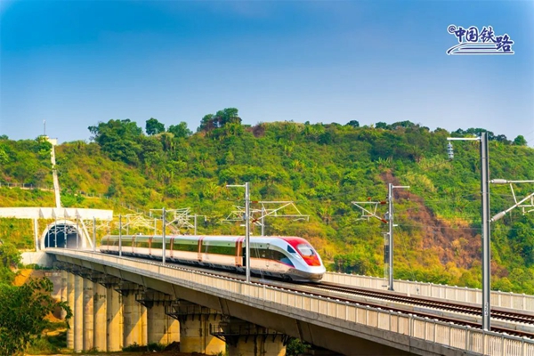 HSR JKT-BDG Usaha Sama China-Indonesia Beroperasi Hari Ini