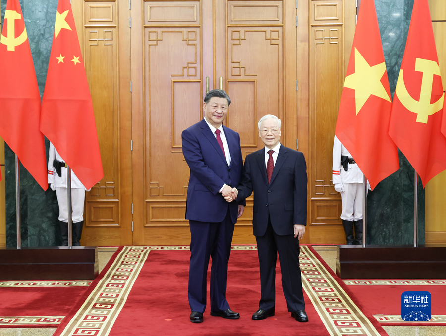 Xi Adakan Rundingan dengan Nguyen Phu Tron