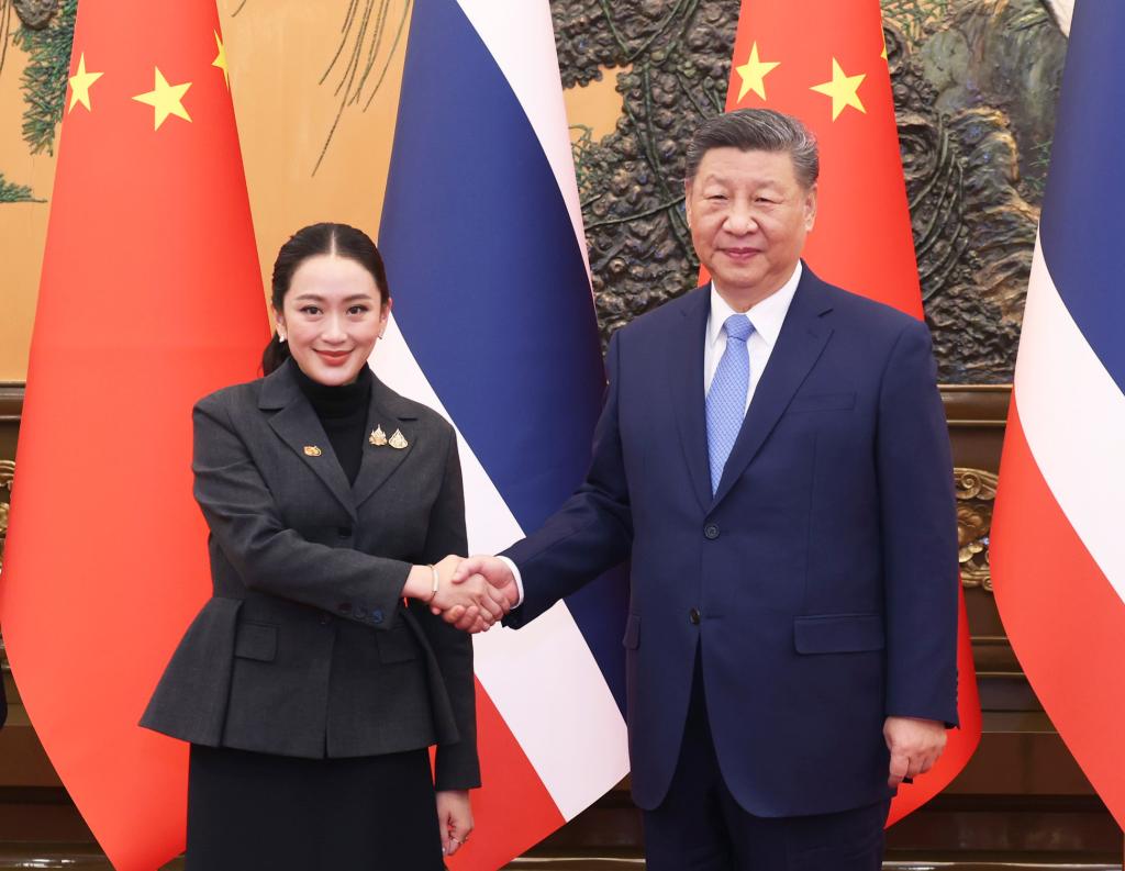 Xi Jinping Terima Kunjungan PM Thailand