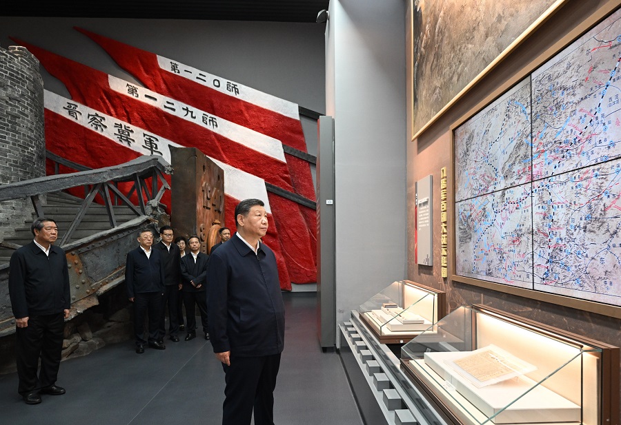 Xi Beri Penghormatan kepada Wira Perang di Shanxi