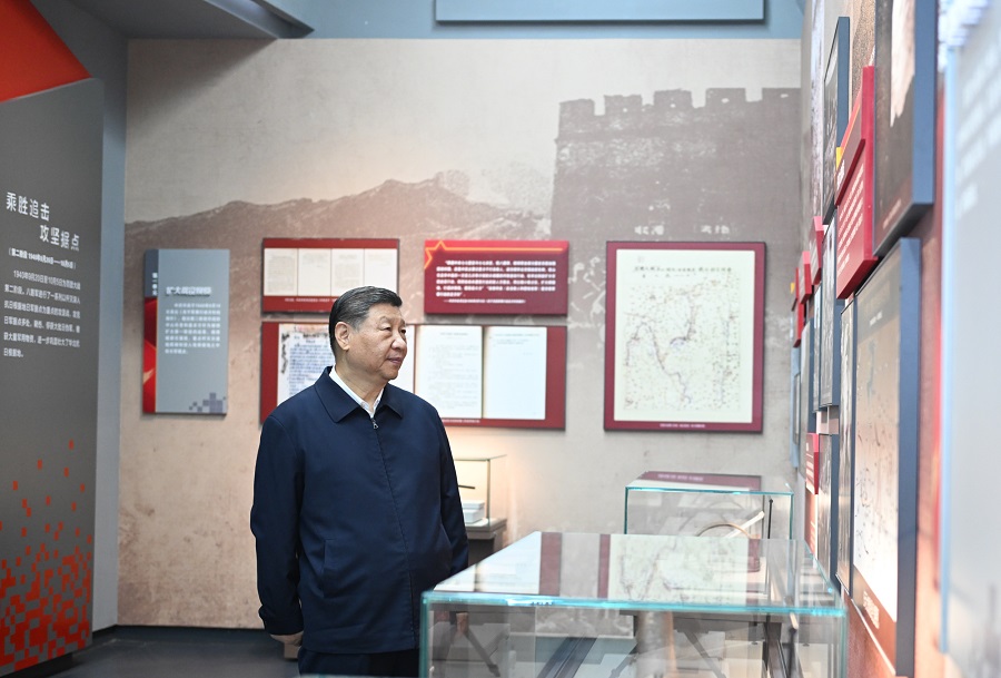 Xi Beri Penghormatan kepada Wira Perang di Shanxi