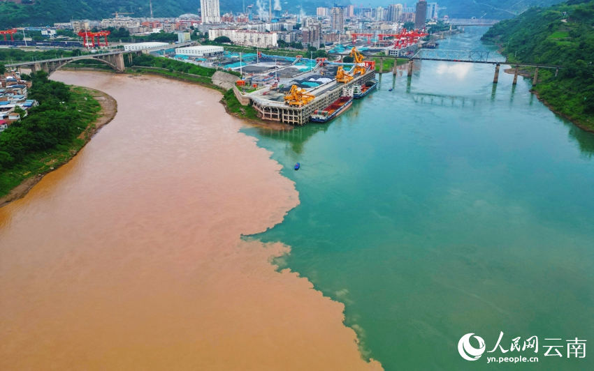 Keajaiban Alam, Kuala Sungai di Yunnan Rupa “Stimbot”